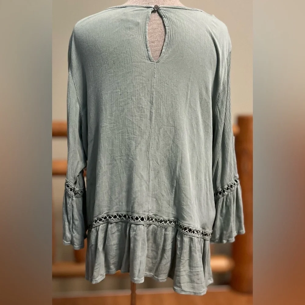 Bobeau Boho Peasant Top